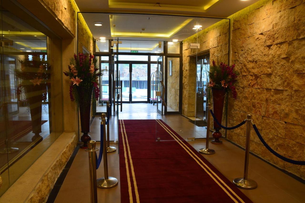 Saray Hotel Amman Buitenkant foto